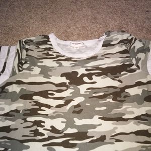 Camo t-shirt